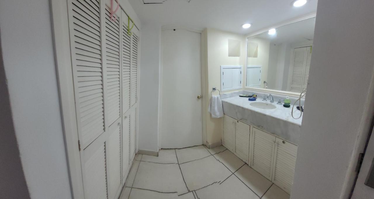 Beachfront Resort Condo beside la Isla Mall Puerto Vallarta Exterior foto